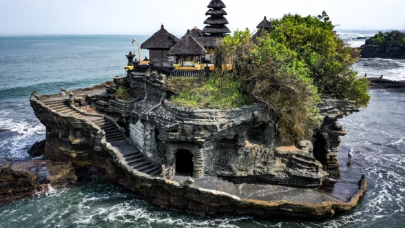 Tempio di Tanah Lot: L'iconico santuario marino di Bali