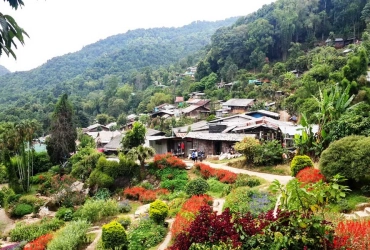 Villaggio della tribù Hmong (B,L,D)