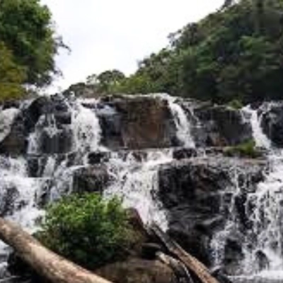 Cascata a tre strati