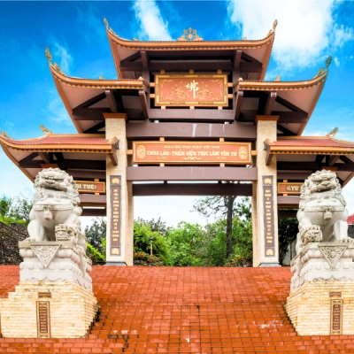 Truc Lam Tay Thien