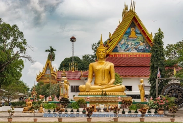 Arrivo a Savannakhet – Città vecchia – Tempio That Ing Hang