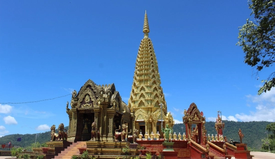 Tour di 2 Giorni e 1 Notte a Pailin – Viaggio nella Cambogia occidentale