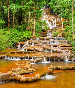 Tour di 3 Giorni e 2 Notti a Tak – Natura montuosa, spiritualità e tradizioni etniche