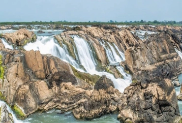 Delfini Irrawaddy – Cascate – Foresta Ramsar