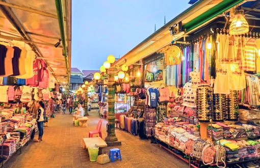 Esplora il Mercato notturno a Phnom Penh: Consigli di viaggio