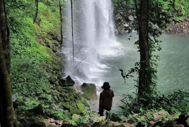 Paksong – Wat Phou – Champasak (B, L, D)