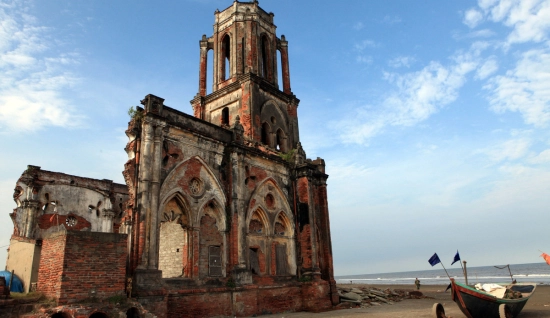 Tour di Nam Dinh 2 giorni: Natura, Arte Popolare e Vita Costiera Autentica