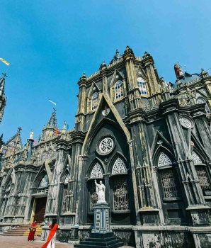 Tour di Nam Dinh 1 giorno: Scopri le Chiese Europee