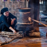 Tour Thai Nguyen 1 Giorno: Scopri il Villaggio Thai Hai