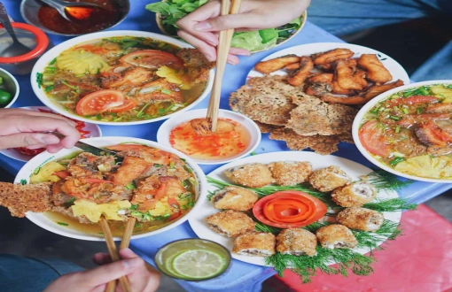 Street food ad Hanoi: i piatti imperdibili della capitale vietnamita