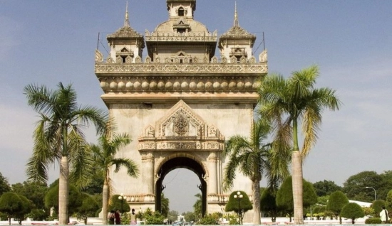 Viaggio mistico: Vientiane, Vang Vieng, Luang Prabang - Tour in Laos 9 giorni