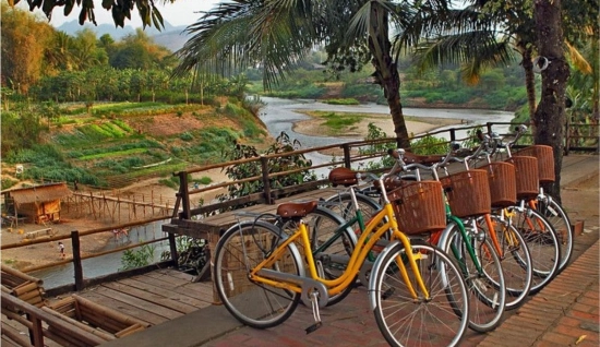 Tour in Bicicletta in Laos 7 Giorni: Siti Patrimonio