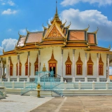 Viaggio nel cuore del Cambogia 2 giorni - Avventura nei templi di Koh Ker