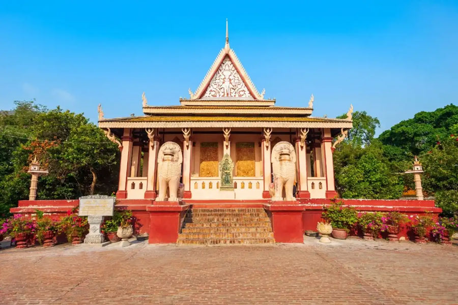 Wat Phnom - Guida di viaggio - Attrazione in Cambogia