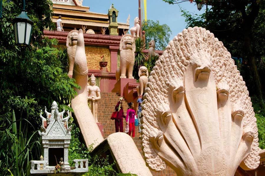 Wat Phnom - Guida di viaggio - Attrazione in Cambogia