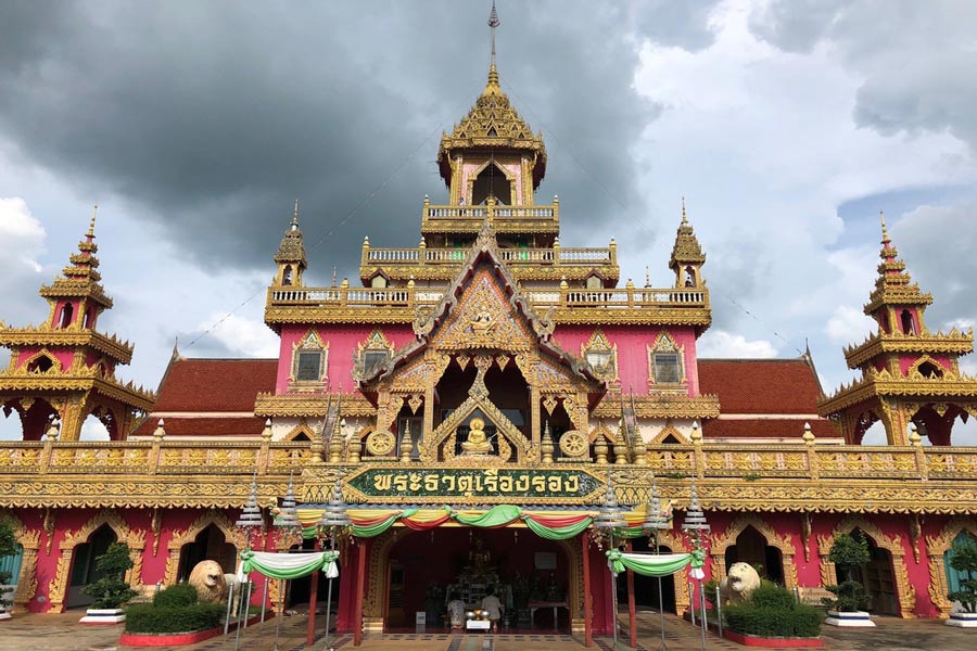 Panoramica sul clima di Wat Phra That Rueang Rong
