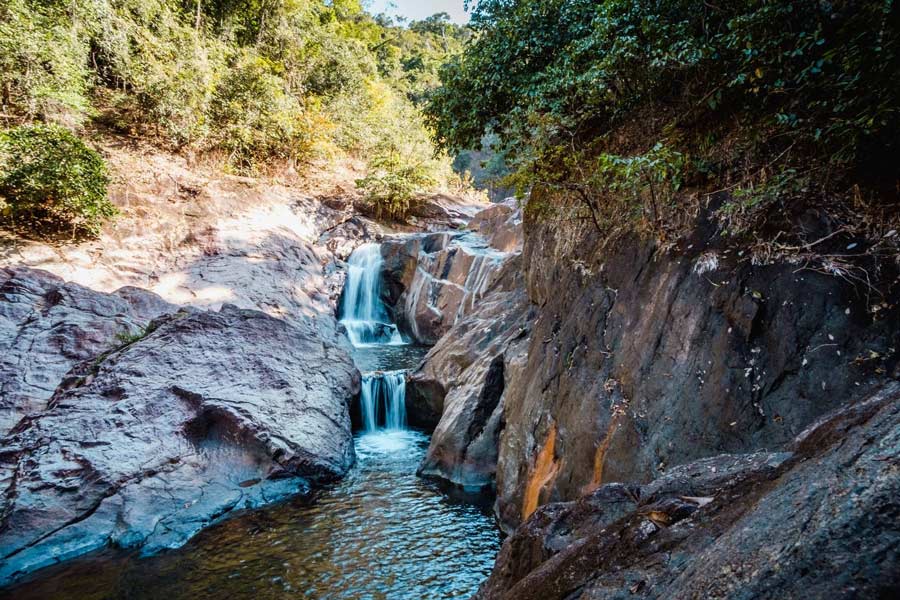 Panoramica della cascata Than Mayom