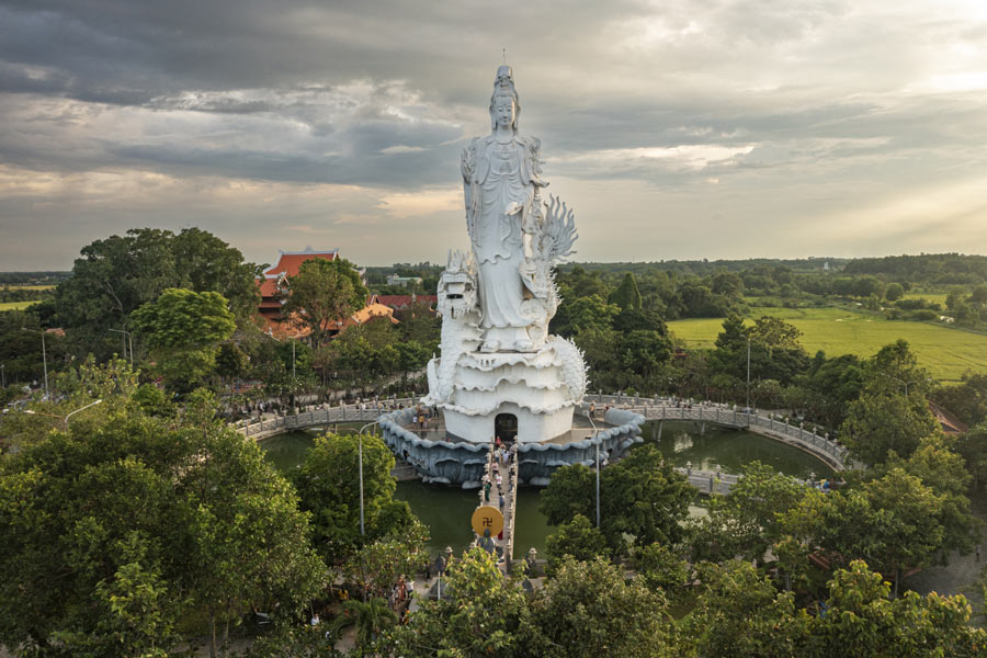 Panoramica sul clima della Pagoda Go Ken a Tay Ninh