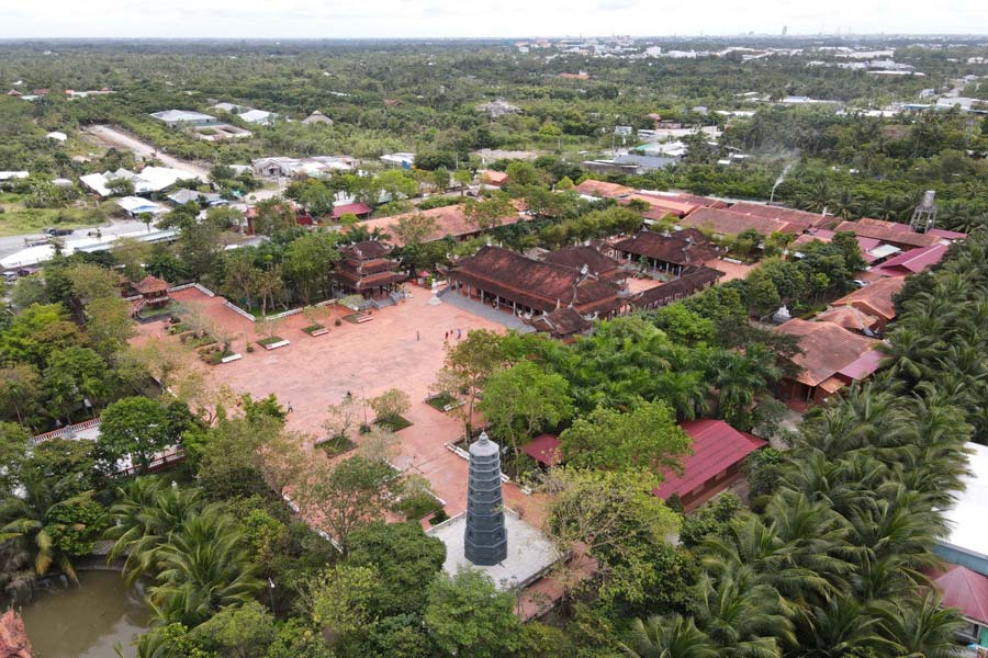Panoramica del monastero zen Truc Lam Phuong Nam
