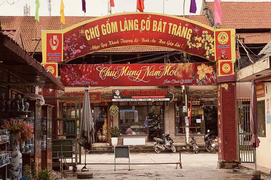 Shopping al mercato della ceramica di Bat Trang