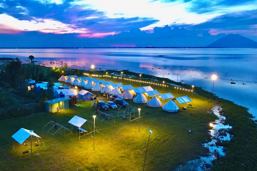 Campeggiate in riva al lago