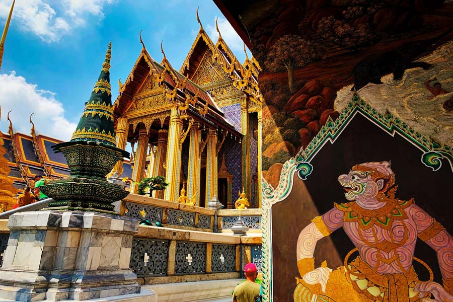 Il tempio è un ottimo esempio di architettura tradizionale thailandese
