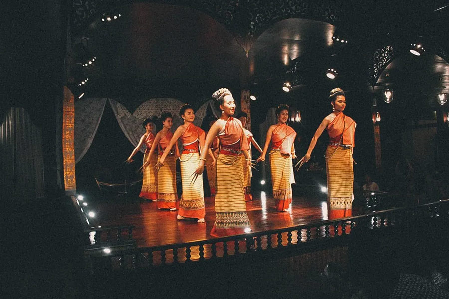 Spettacoli culturali Lanna e cena Khantoke (Chiang Mai)