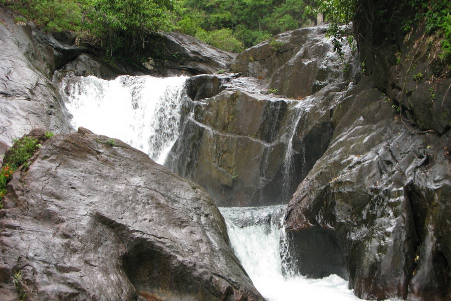 Come arrivare alla cascata Than Mayom