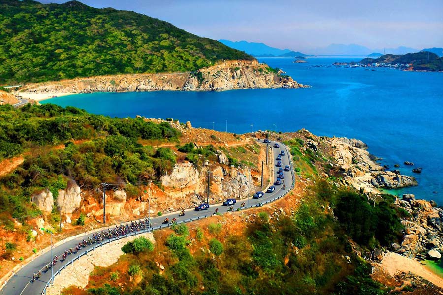 La baia di Vinh Hy