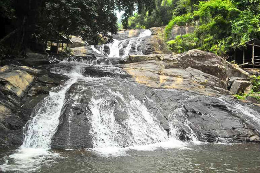 Cascata di Otavao - Guida di viaggio - Attrazione in Pailin