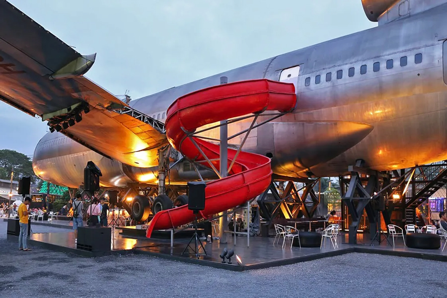 Primo piano dell'aereo al mercato di Chang Chui