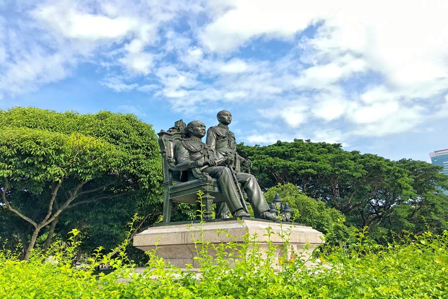 La statua del re Chulalongkorn (Rama V)