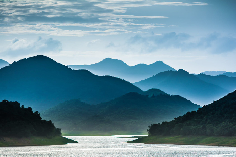 Paesaggio del sognante complesso forestale di Kaeng Krachan