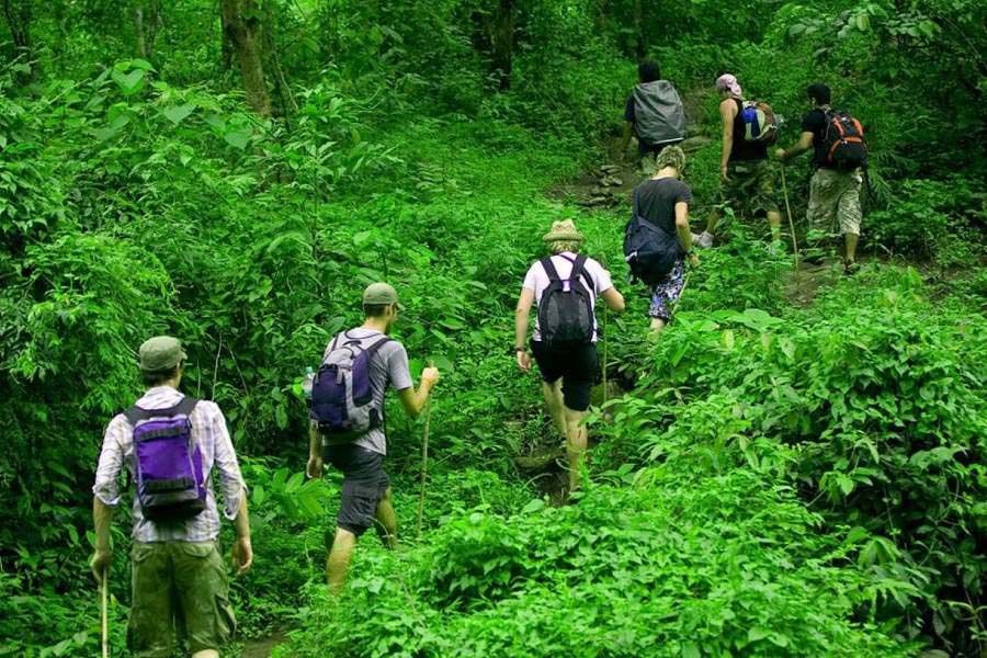 Trekking nell'Area nazionale di conservazione della biodiversità di Dong Ampham
