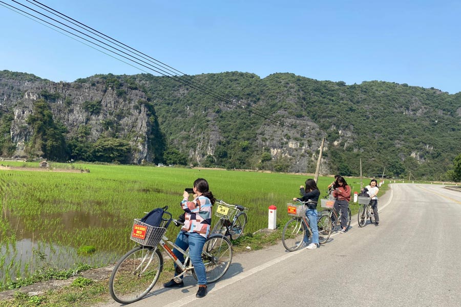 Esperienza in bicicletta a Ninh Binh