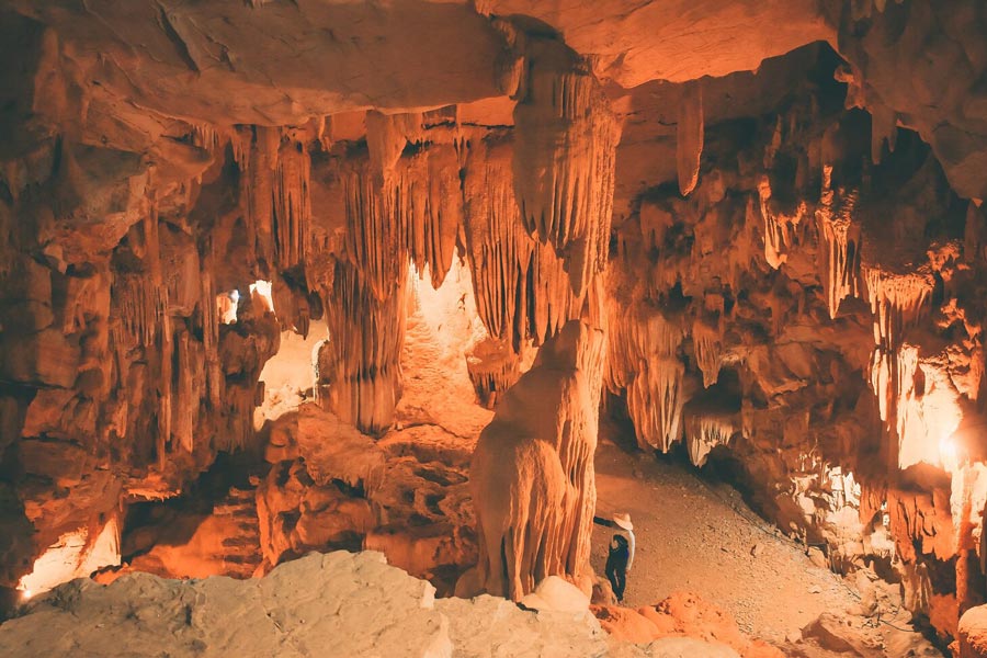 Grotta altare cielo di Thung Nham a Ninh Binh