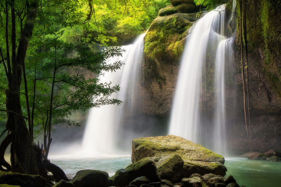 Vista mozzafiato sulle cascate di Heo Suwat