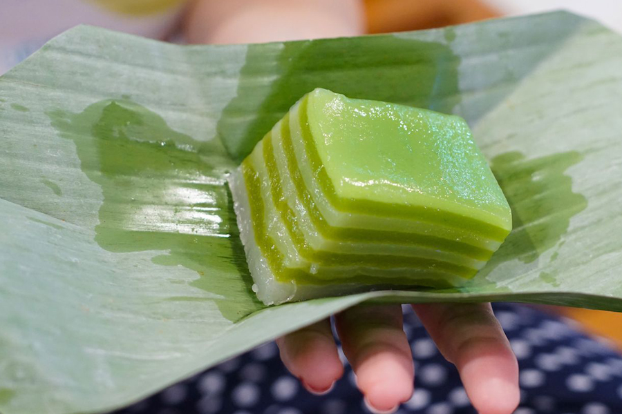 Khanom Chan