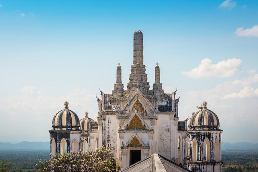 Il Parco storico Phra Nakhon Khiri è una miscela di diversi architetti