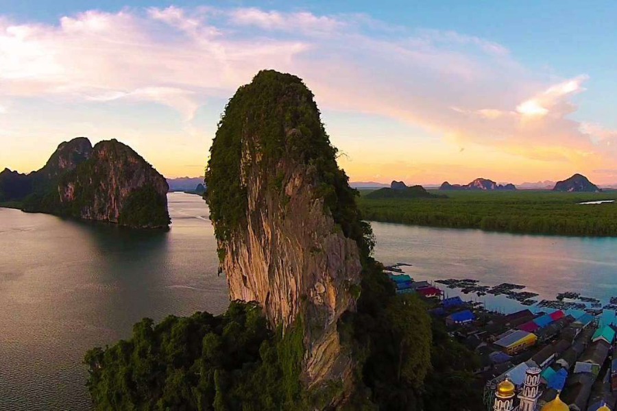 La baia di Phang Nga - Guida di viaggio - Attrazione in Thailandia