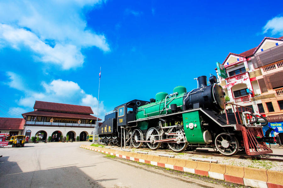 Stazione ferroviaria di Lampang
