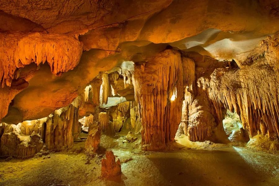 Grotta di Me Cung