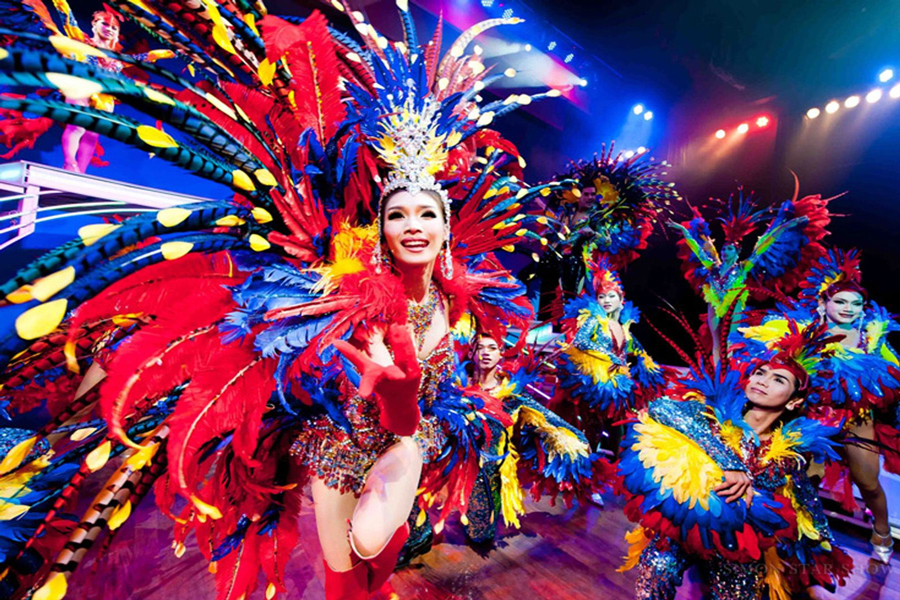 Lo spettacolo di Simon Cabaret a Patong