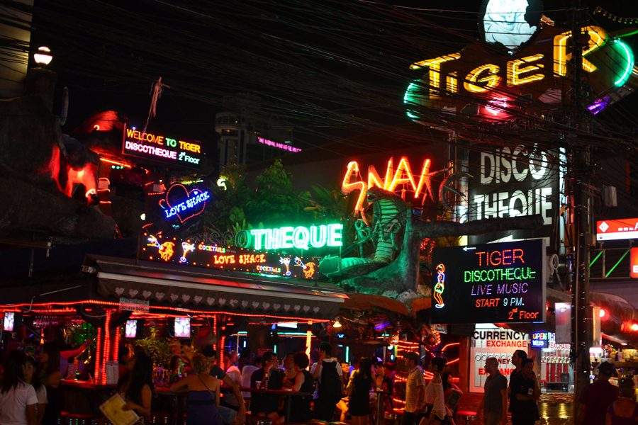 Le vivaci discoteche di Patong
