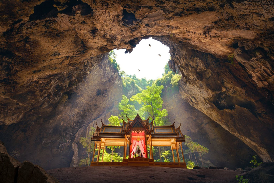 Grotta di Phraya Nakhon