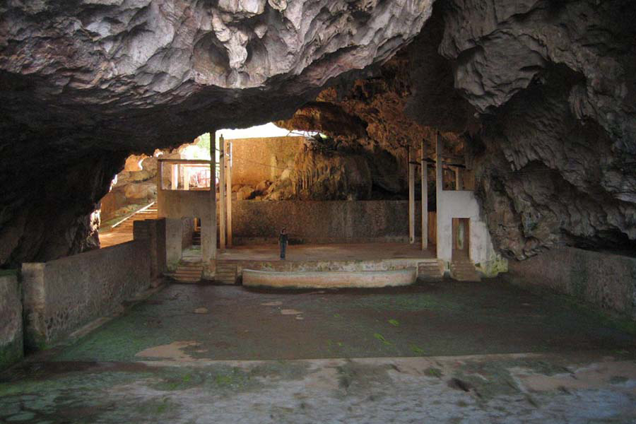 Reliquia della grotta di Vieng Xai
