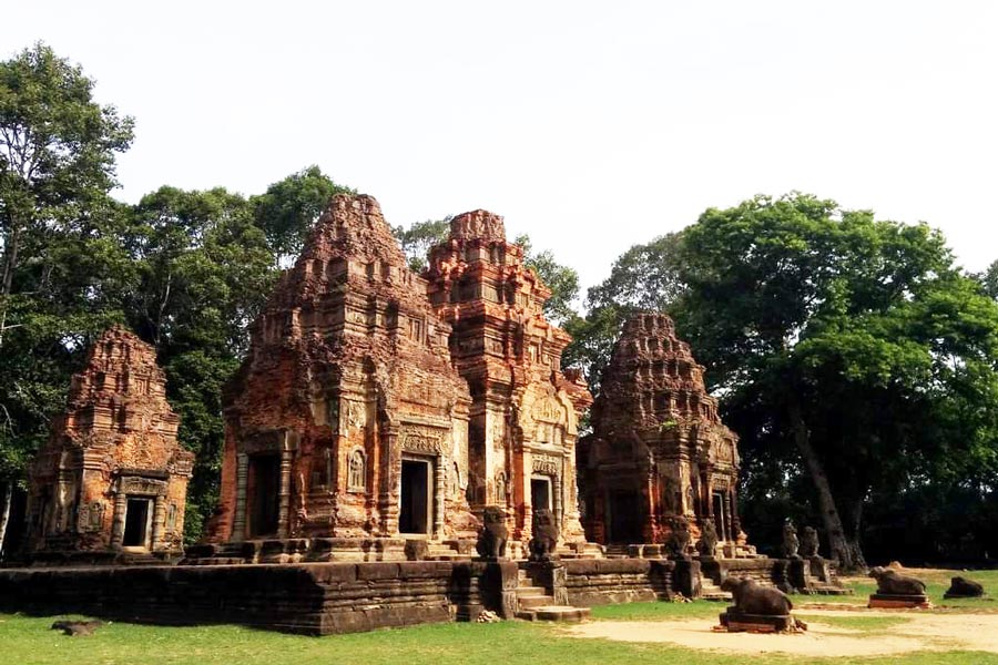 Roluos - Guida di viaggio - Attrazione in Cambogia 