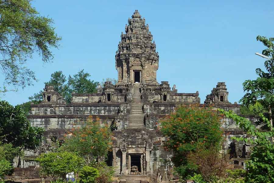 Roluos - Guida di viaggio - Attrazione in Cambogia 