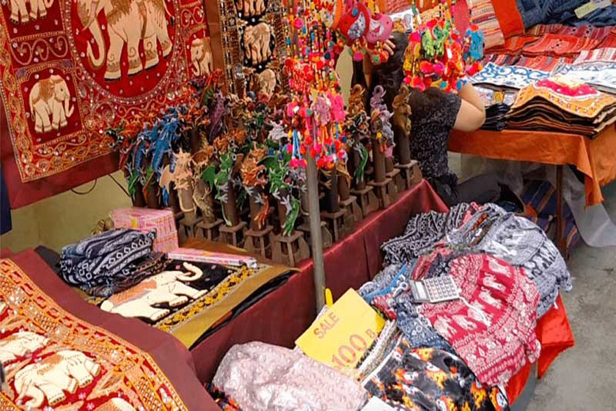 Seta e artigianato di San Kamphaeng