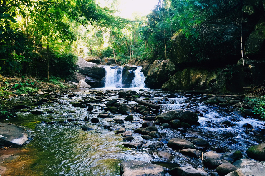 La vista mozzafiato della cascata di Soi Dao 